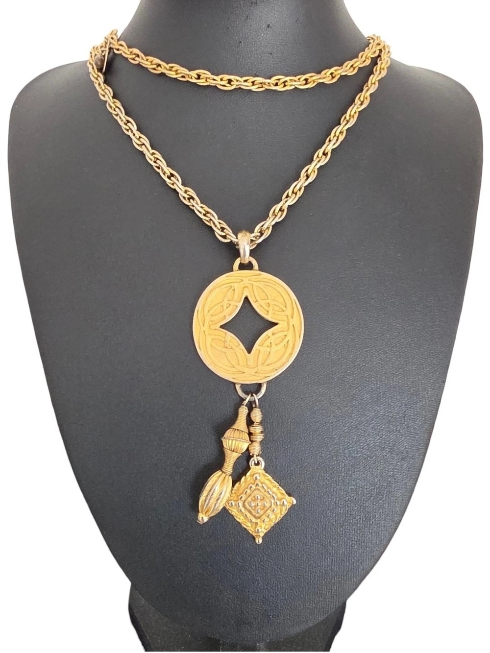 Vintage Casual Corner Gold Tone 34" Long Chain Necklace Celtic Pendant Dangle